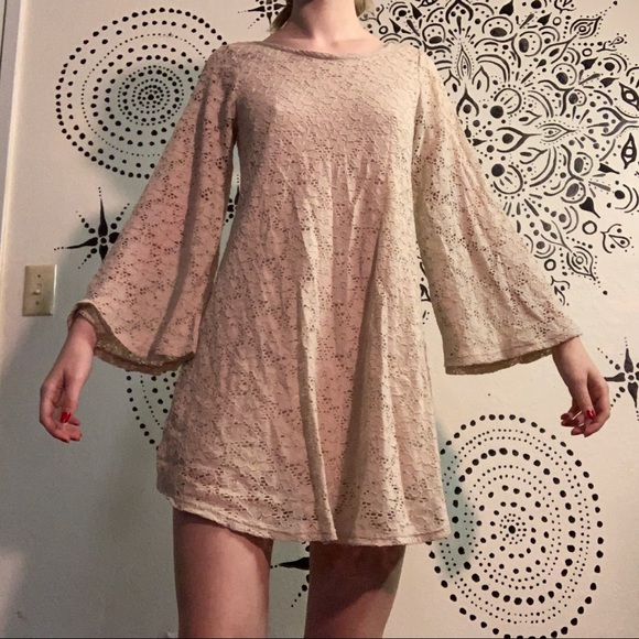 Flowy Bell Sleeve Dress - Picture 2 of 3